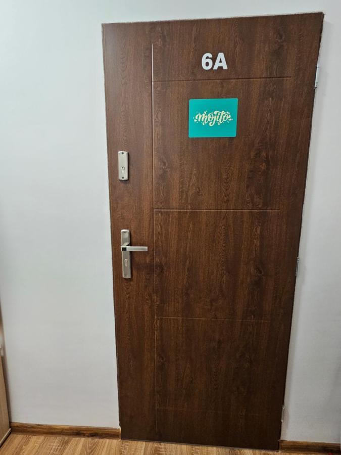 Apartamenty Koktajlove Kielce Exteriör bild