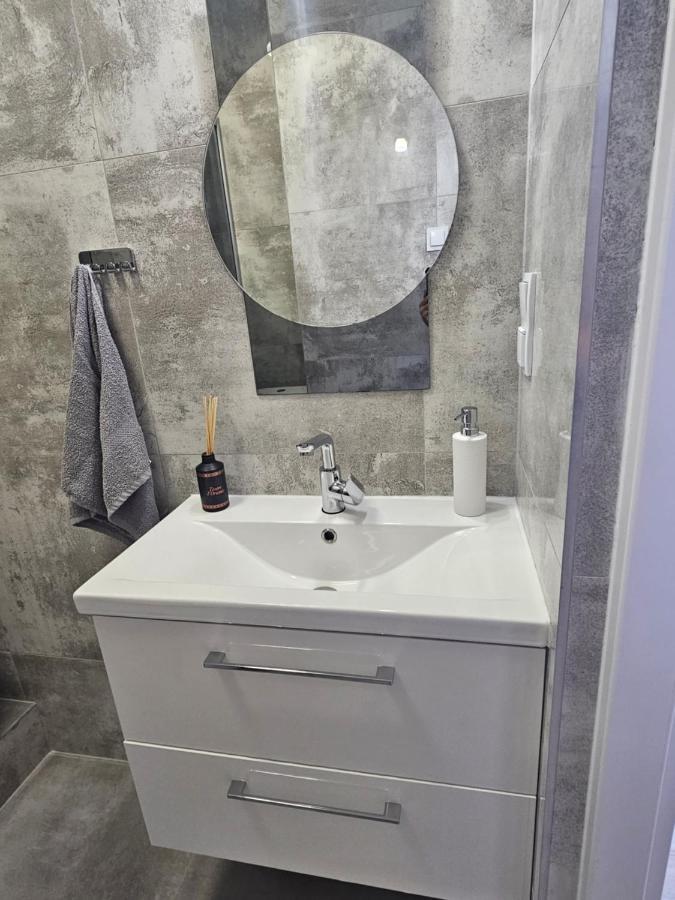 Apartamenty Koktajlove Kielce Exteriör bild